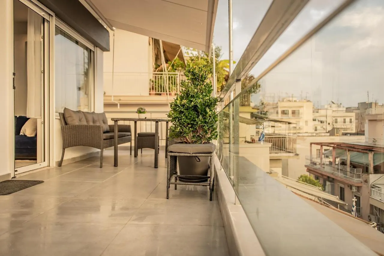 Apollo'S Apartment On Radio City Midas Home Thessaloniki Greece